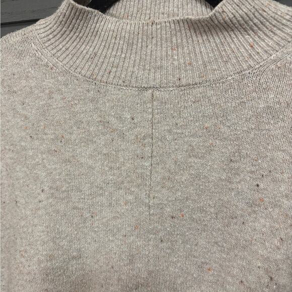 LOFT Boxy Fit Heathered Beige Oversized Mock Neck Knit Sweater Size XS - Picture 4 of 8